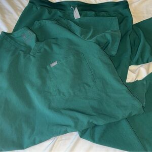 Figs Women's Green Scrub Set